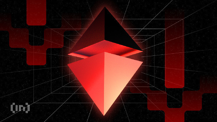 
			Киты Ethereum защищают $3 000, несмотря на даунтренд		