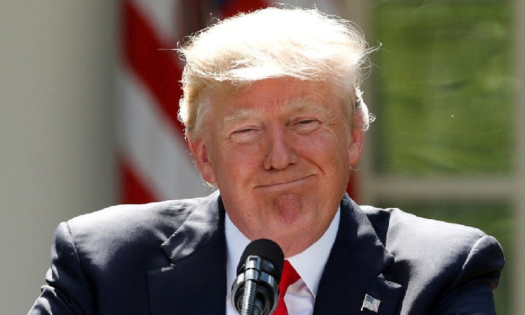 
			Высокие тарифы Трампа сочли попыткой сформировать биткоин-резерв		