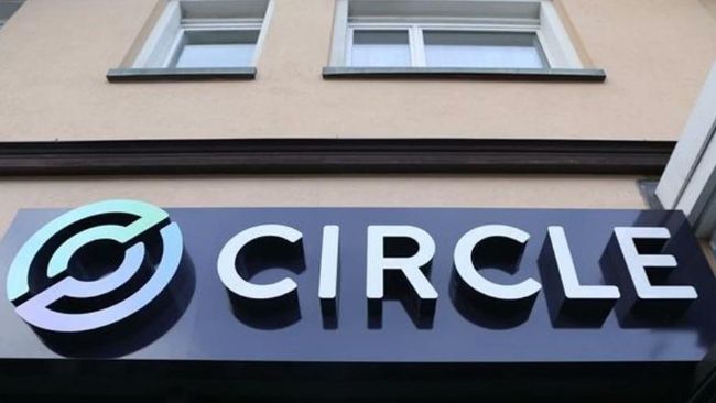
			USDC обошел USDT по объему транзакций		